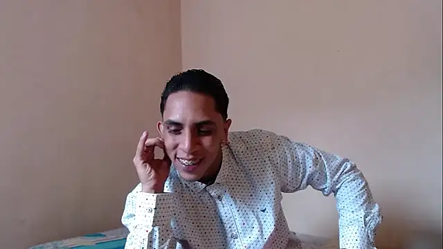 Snapshot of Monkey_uchiha777 chatting on September 2025 05:15:01 PM Monkey uchiha777 online show from September 2025 05:15:01 PM