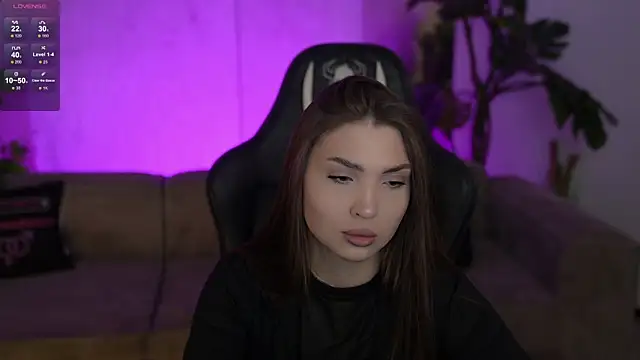 Snapshot of Billie054 chatting on November 2025 07:52:01 AM Billie054 online show from November 2025 07:52:01 AM