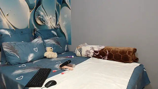 MystiqueTeee online show from October 2025 06:53:02 PM