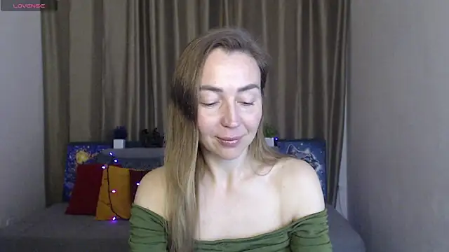 Kiss julli88I online show from March 2025 09:37:01 PM