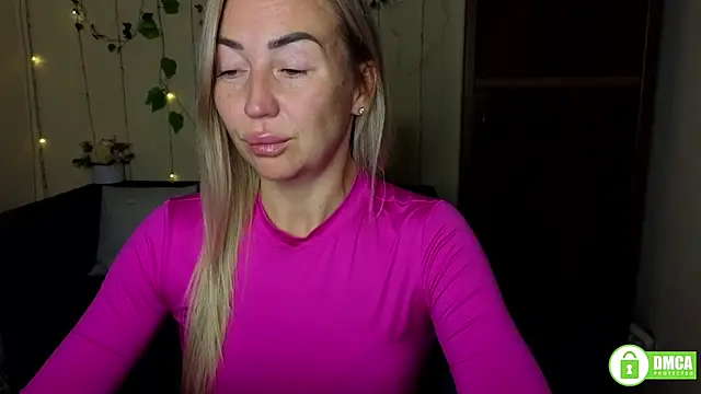 Kiss julli88I online show from September 2025 05:42:01 PM