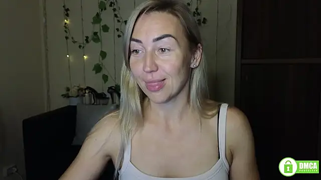 Kiss julli88I online show from September 2025 05:27:01 PM