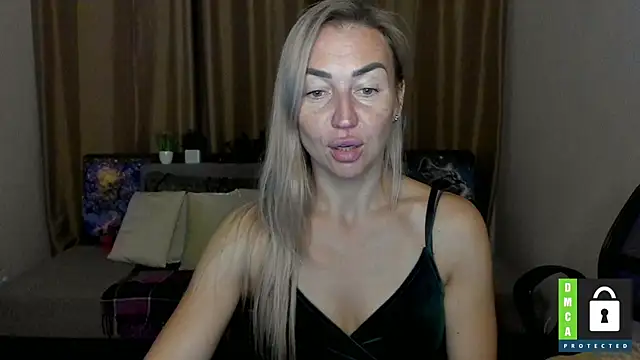 Kiss julli88I online show from September 2025 05:30:01 PM