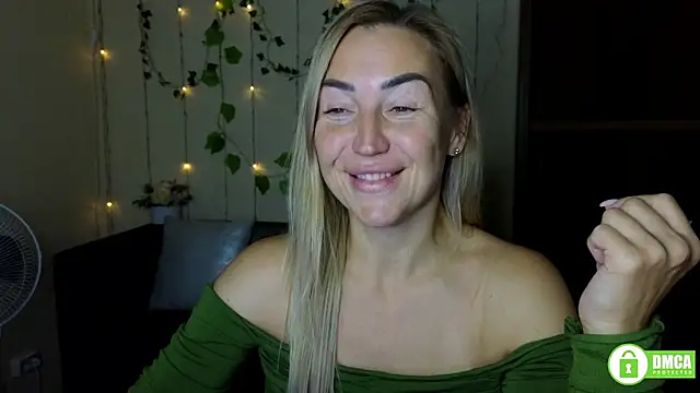 Kiss julli88I online show from October 2025 05:25:01 PM