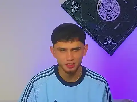 samevansx  online show from September 2025 01:42:01 PM