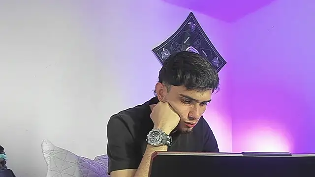 samevansx  online show from May 2026 04:38:01 PM