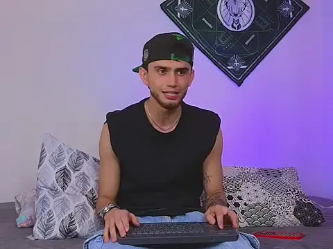 samevansx  online show from October 2025 07:29:01 PM
