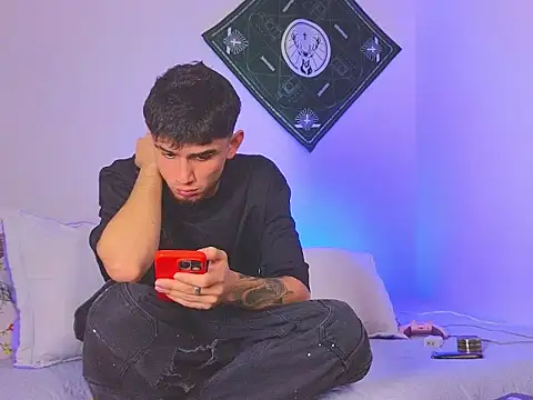 samevansx  online show from November 2025 05:24:01 PM