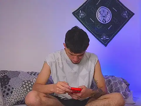 samevansx  online show from November 2025 02:32:02 PM