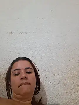 Snapshot of Carnudao chatting on October 2025 07:02:01 PM Carnudao online show from October 2025 07:02:01 PM