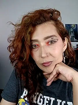 Luz delunaa online show from March 2026 05:41:02 PM