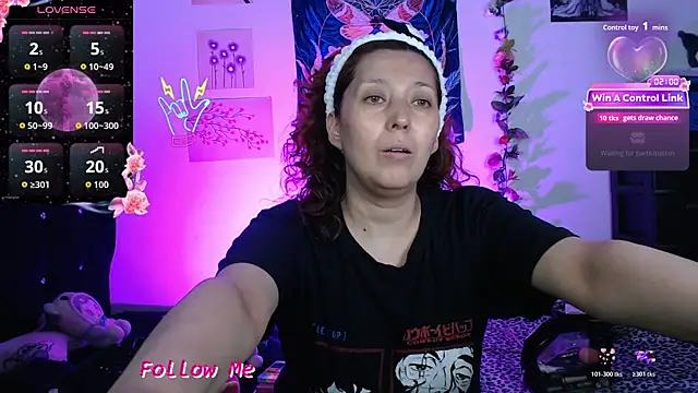Luz delunaa online show from April 2026 10:46:01 PM