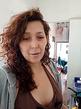 Luz delunaa online show from February 2026 05:34:02 PM