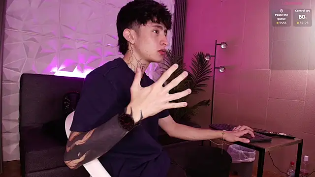 troy rouge online show from December 2025 07:26:01 PM