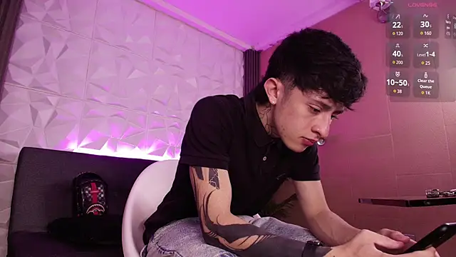 troy rouge online show from December 2025 07:26:02 PM