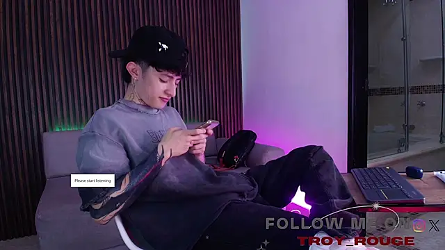 troy rouge online show from November 2025 07:28:02 PM