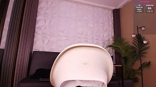 troy rouge online show from November 2025 07:13:02 PM