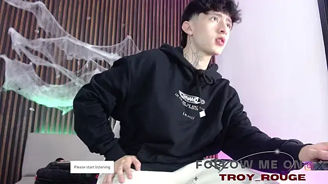 troy rouge online show from October 2025 07:46:01 PM