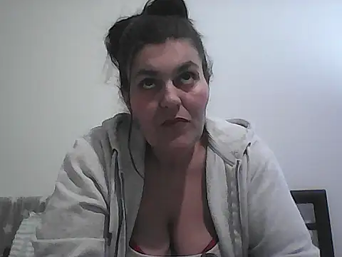 Curvy-Essex-Milf online show from March 2026 11:32:02 PM