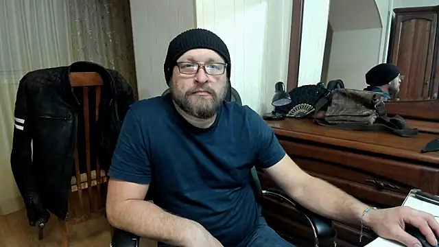 Snapshot of Grandor_M chatting on March 2025 03:07:02 PM Grandor M online show from March 2025 03:07:02 PM