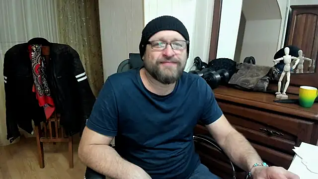 Snapshot of Grandor_M chatting on March 2025 06:10:02 PM Grandor M online show from March 2025 06:10:02 PM