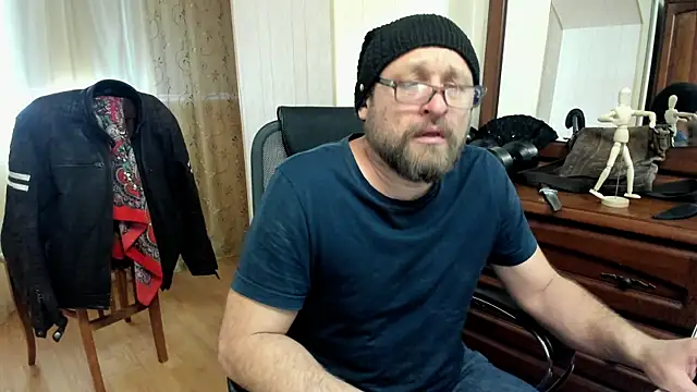 Snapshot of Grandor_M chatting on March 2025 01:35:02 PM Grandor M online show from March 2025 01:35:02 PM