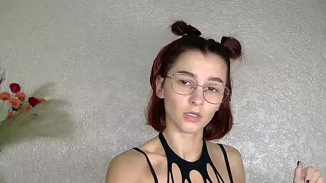 luna Gharming online show from October 2025 06:22:01 AM