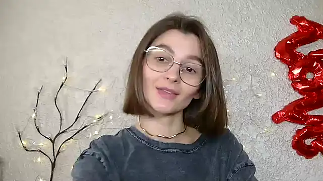luna Gharming online show from March 2025 10:55:02 AM
