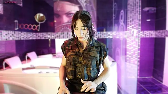 Small Hot19 online show from December 2025 06:47:02 AM