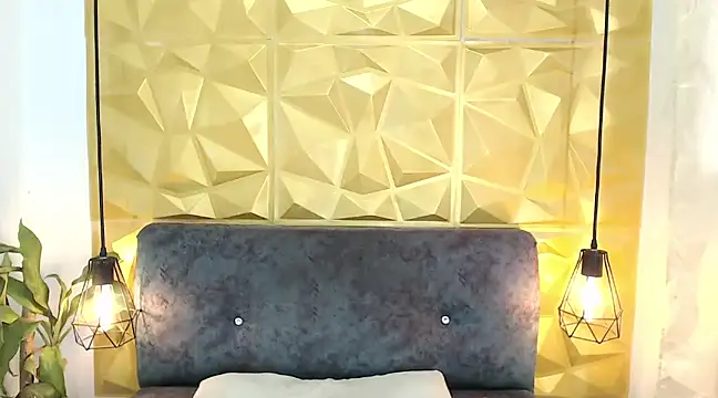 Small Hot19 online show from March 2025 03:25:02 PM