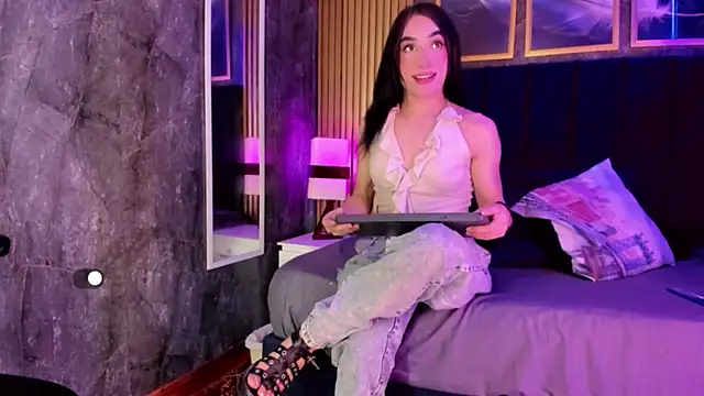 Small Hot19 online show from April 2026 09:47:02 AM