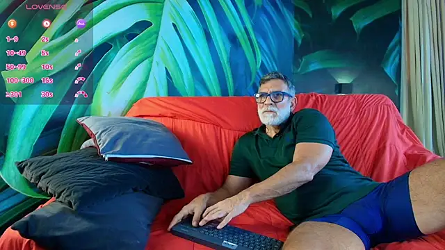 LukeCrews online show from September 2025 08:05:01 PM
