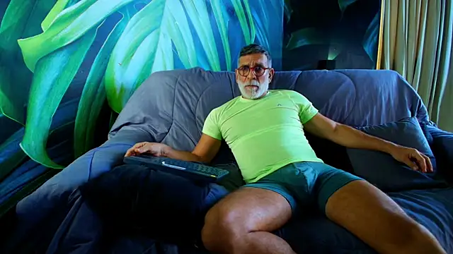 LukeCrews online show from September 2025 07:24:01 PM