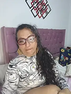 AlessandraLeroy online show from February 2026 02:40:02 AM