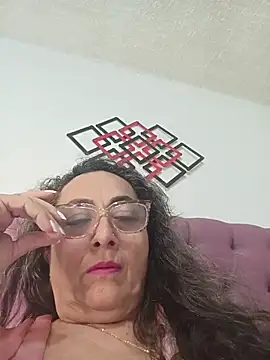 AlessandraLeroy online show from May 2026 01:14:02 AM