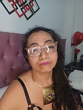 AlessandraLeroy online show from May 2026 12:59:01 AM