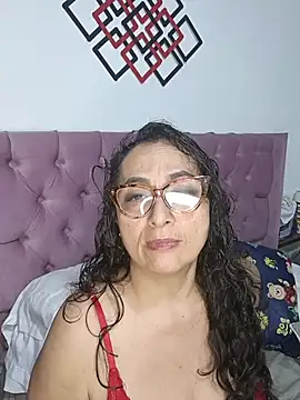 Snapshot of AlessandraLeroy chatting on November 2025 02:12:02 AM AlessandraLeroy online show from November 2025 02:12:02 AM