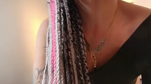 Snapshot of AlessandraLeroy chatting on December 2025 11:49:01 AM AlessandraLeroy online show from December 2025 11:49:01 AM