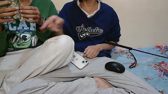 NaughtyThrouple007 online show from October 2025 06:37:01 PM