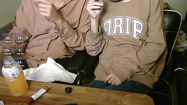 NaughtyThrouple007 online show from December 2025 11:19:01 PM