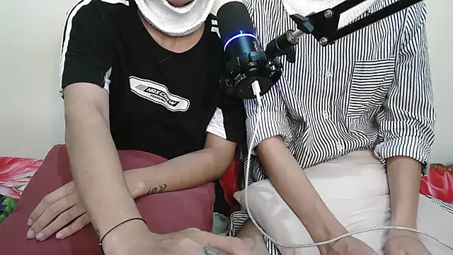 Snapshot of NaughtyThrouple007 chatting on September 2025 06:08:01 PM NaughtyThrouple007 online show from September 2025 06:08:01 PM