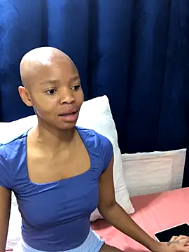 BondiBitch online show from November 2025 03:04:02 PM