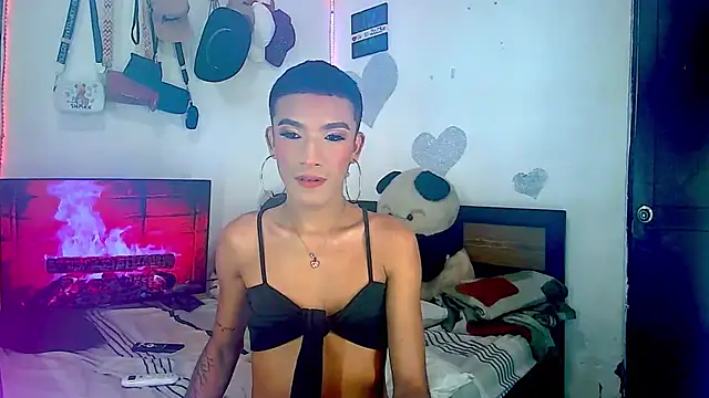 KimberlyXtreme online show from November 2025 10:13:01 PM