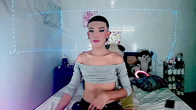 KimberlyXtreme online show from October 2025 10:21:01 PM