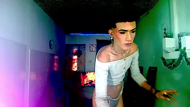 KimberlyXtreme online show from December 2025 06:24:01 PM