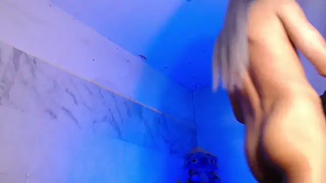 KimberlyXtreme online show from April 2026 03:04:02 PM