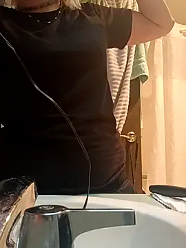 KITTYBOOBOOFUXX online show from November 2025 03:10:02 AM