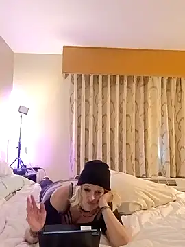 KITTYBOOBOOFUXX online show from November 2025 09:40:02 PM