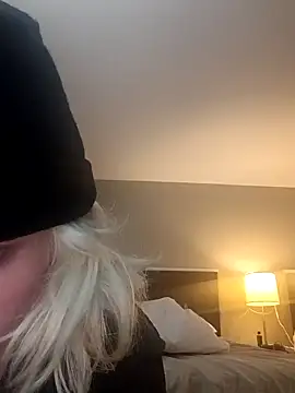 KITTYBOOBOOFUXX online show from November 2025 08:36:02 PM