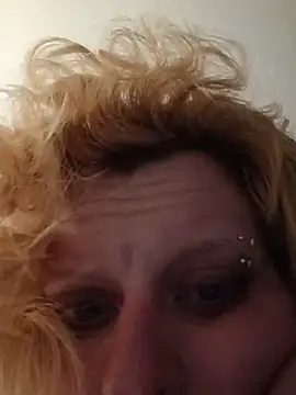 KITTYBOOBOOFUXX online show from April 2026 10:11:02 AM